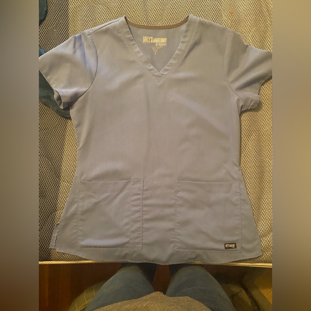 Grey’s Anatomy Scrub Top | SMALL